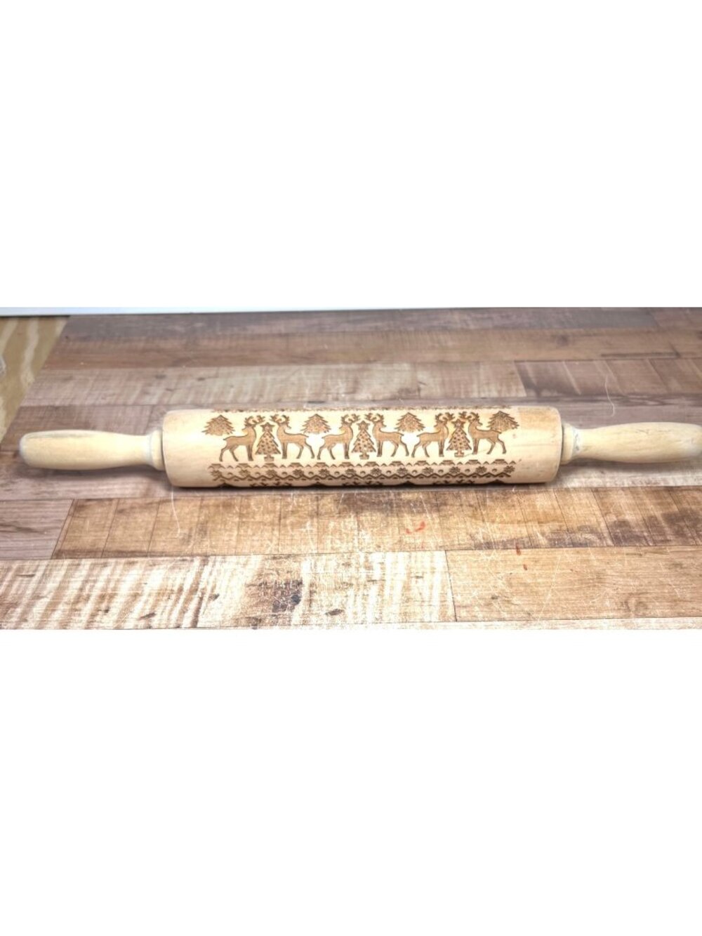 Christmas-Themed Embossed Wooden Rolling Pin With Deer & Tree Design